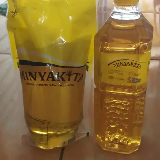 MINYAK KITA 1 LITER BOTOL