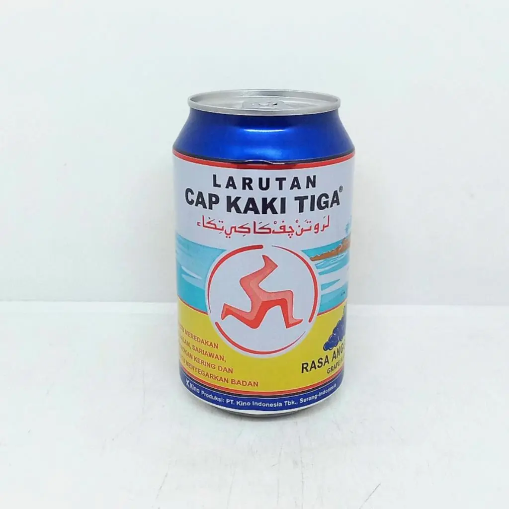 Cap Kaki Tiga Larutan Penyegar Anggur Kaleng 320 ml